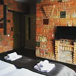 Billa Hotel *